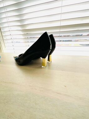 Black Patent Pointed Toe Pumps with Accent Heel